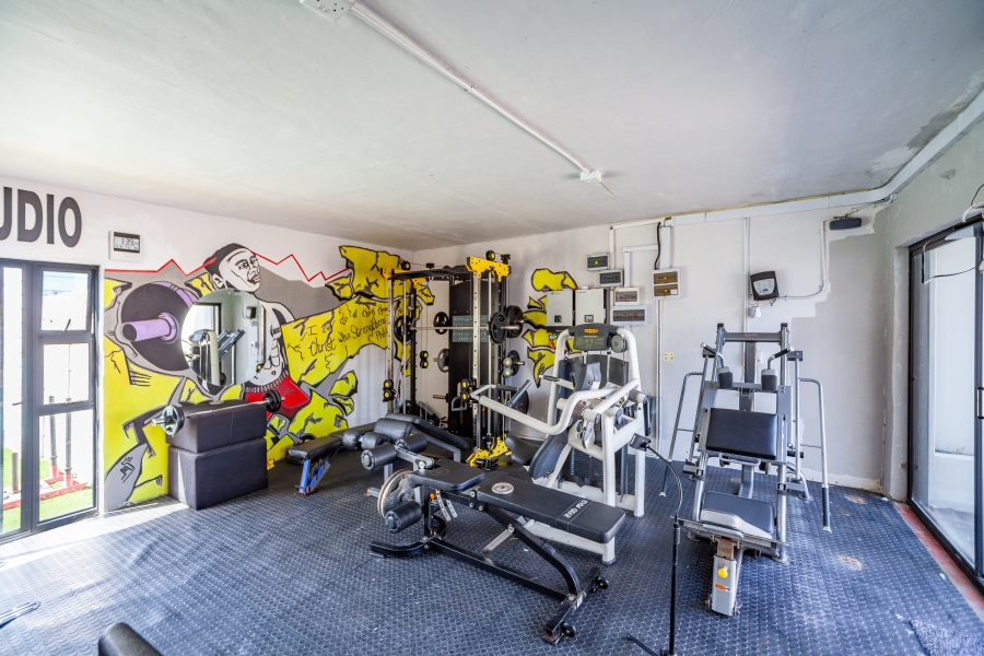 8 Bedroom Property for Sale in Milnerton Ridge Western Cape